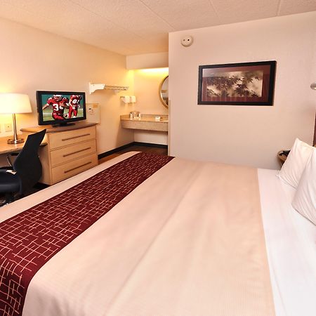 Red Roof Inn Wilkes-Barre Arena Екстериор снимка