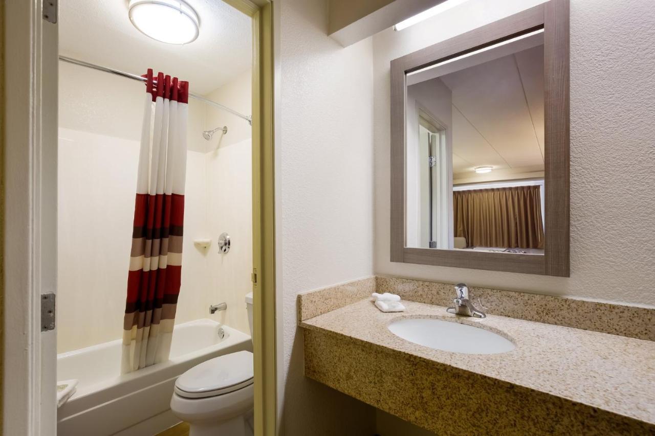 Red Roof Inn Wilkes-Barre Arena Екстериор снимка